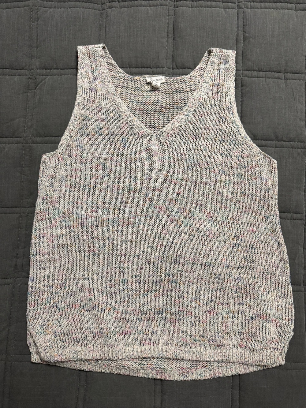 Knit V-Neck Sweater Tank in Speckled Cream